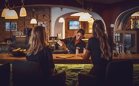 Mountain Plaza Hotel